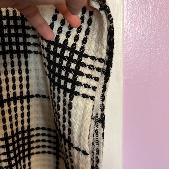 WDG sweater/ cover up or (Bundle 3 for 50) - Picture 4 of 6